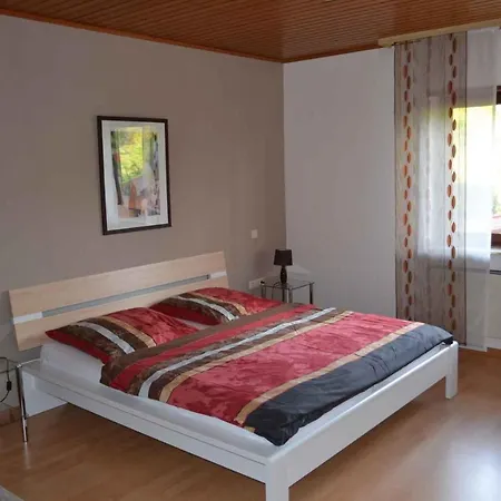 Haus Emil Unter Der Burg Apartman *