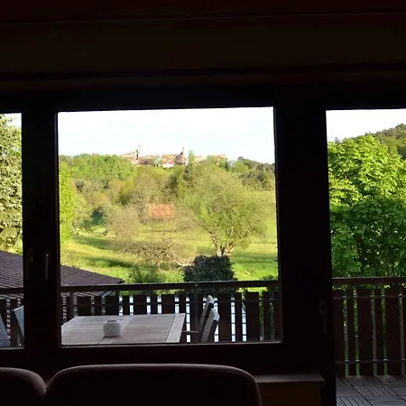 Haus Emil Unter Der Burg Apartman
