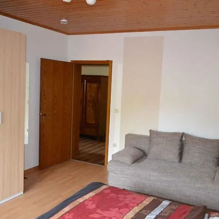 Haus Emil Unter Der Burg Apartman *