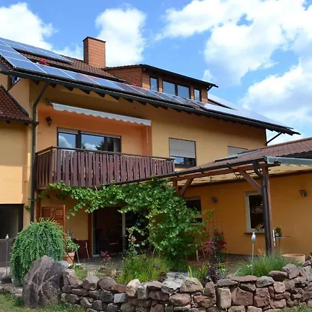 Haus Emil Unter Der Burg Dahn